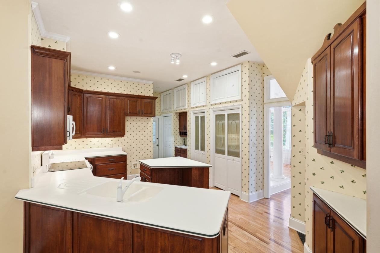 A Rare Equestrian Estate Designed for Horse & Home - photo 20