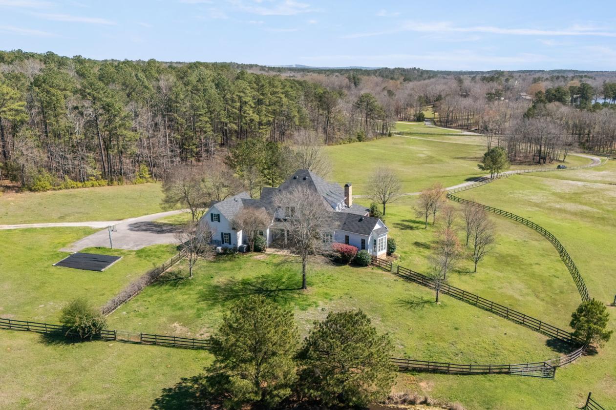 Luxury Farmhouse Equestrian Estate - photo 22