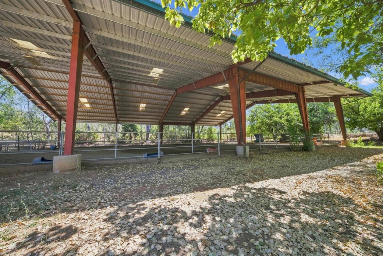 Professional Rodeo setup and Gorgeous House - photo 20