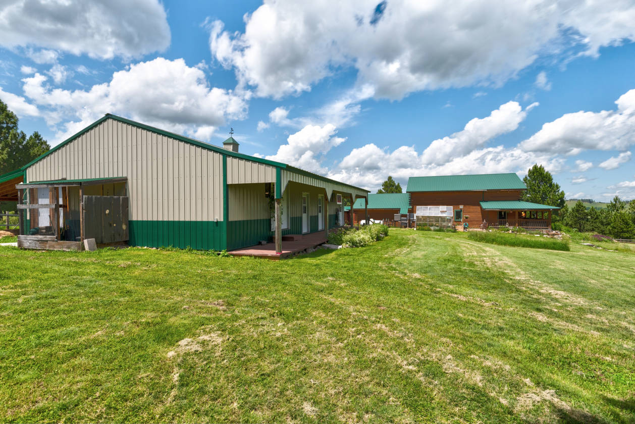 Black Hills Beautiful Horse Property with so Many Options!! Whitewood