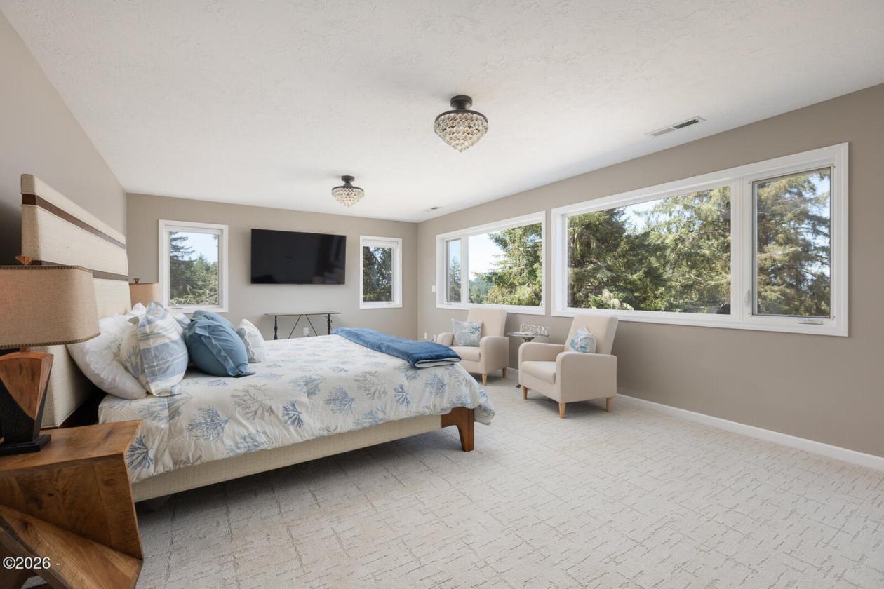 Exceptional Oregon Coast Estate - photo 23