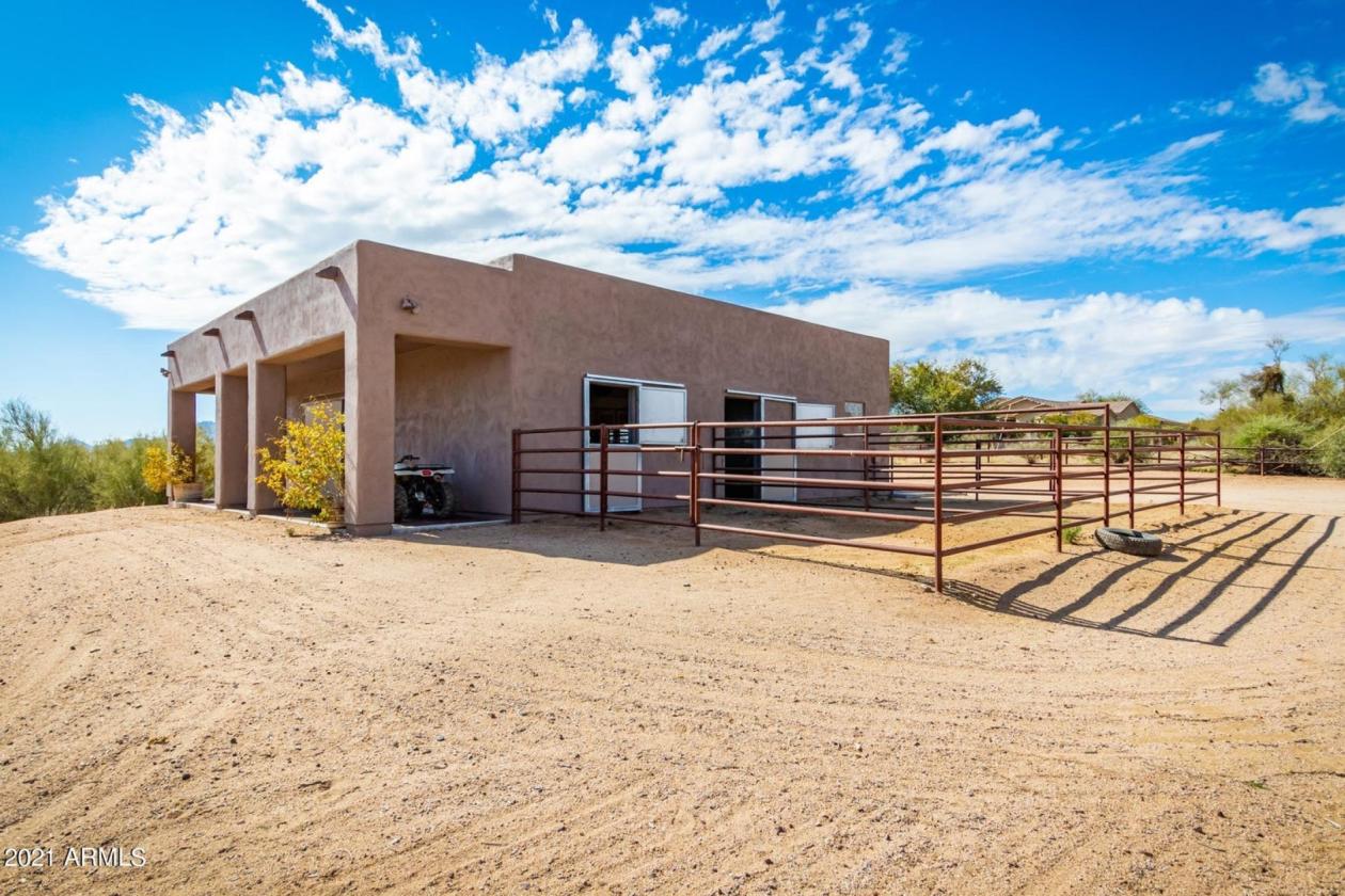 LUXURY EQUESTRIAN ESTATE,  2.7 ACRES - photo 28