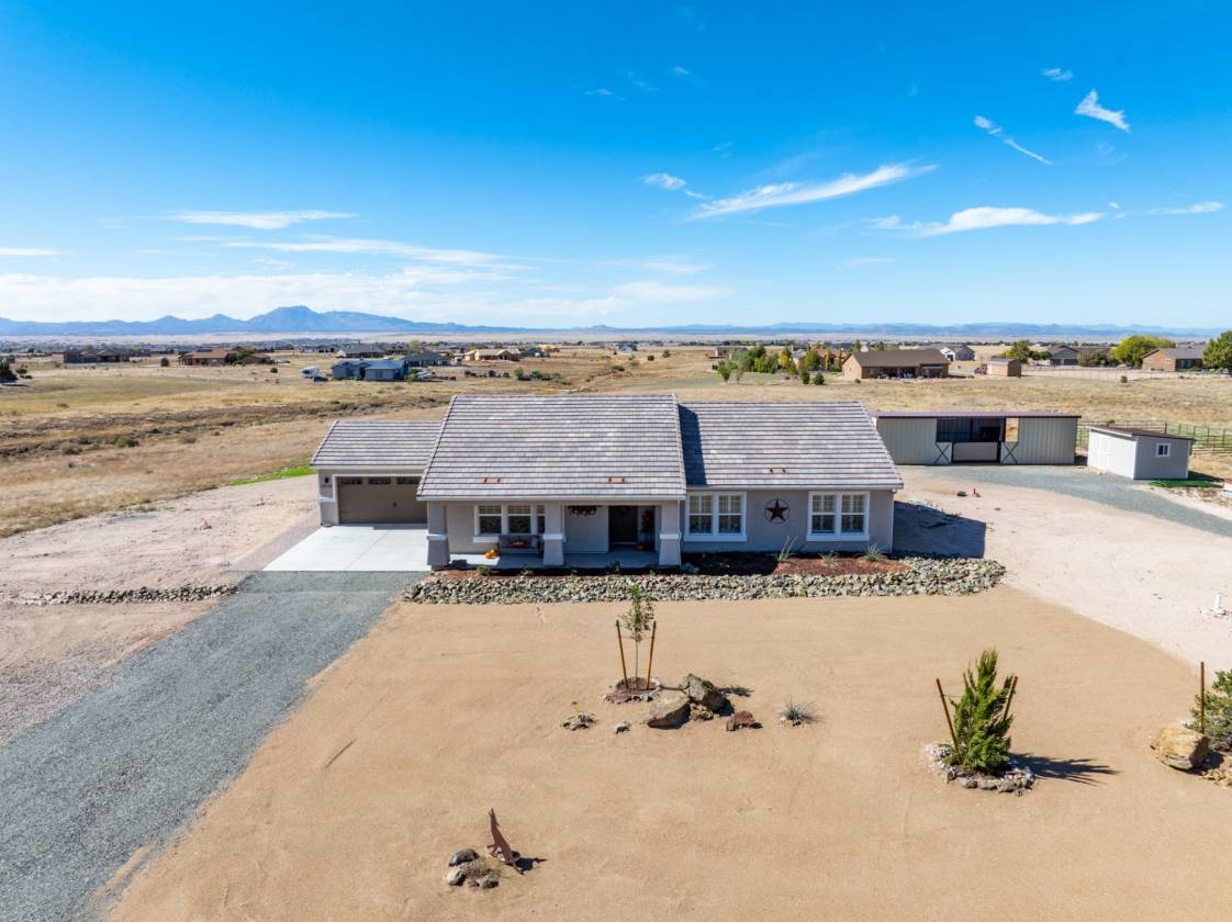 3 Acre Horse Property with Beautiful Mountain View - photo 1