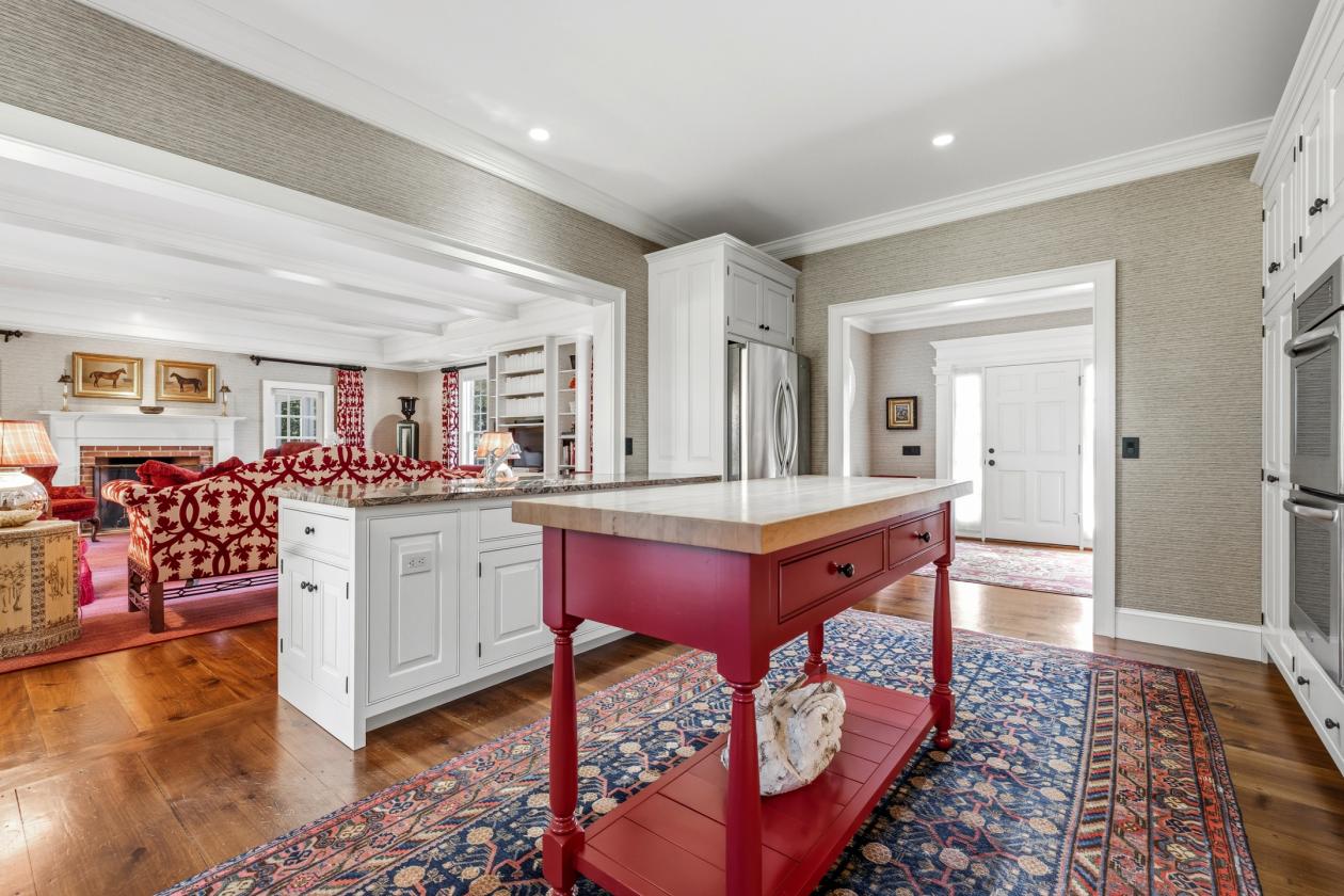 Longview: Open House Saturday Sept. 12: 12 pm-3 pm - photo 9