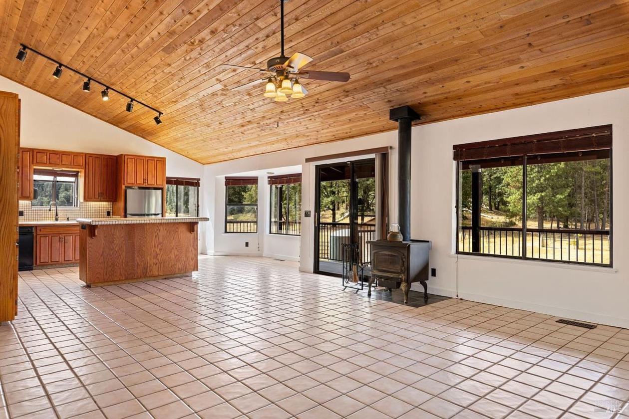 Turnkey Horse Property on ~5 Acres - photo 6