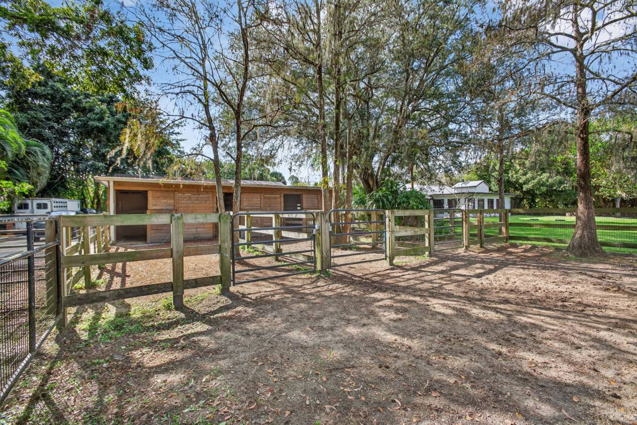Gorgeous Multi-Faceted Equestrian Property - photo 18