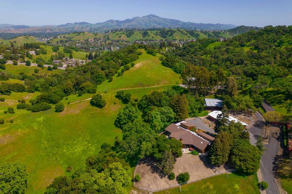 Horse Property for sale.