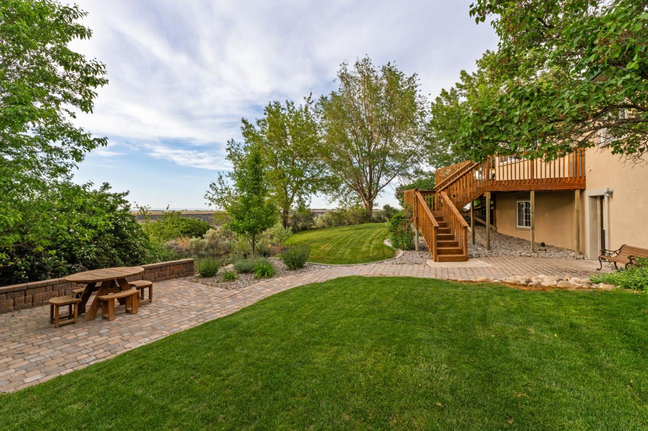 Legacy Equestrian Property with Jaw Dropping Views - photo 13
