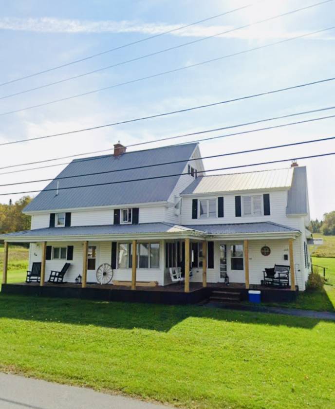 Horse Property for sale.