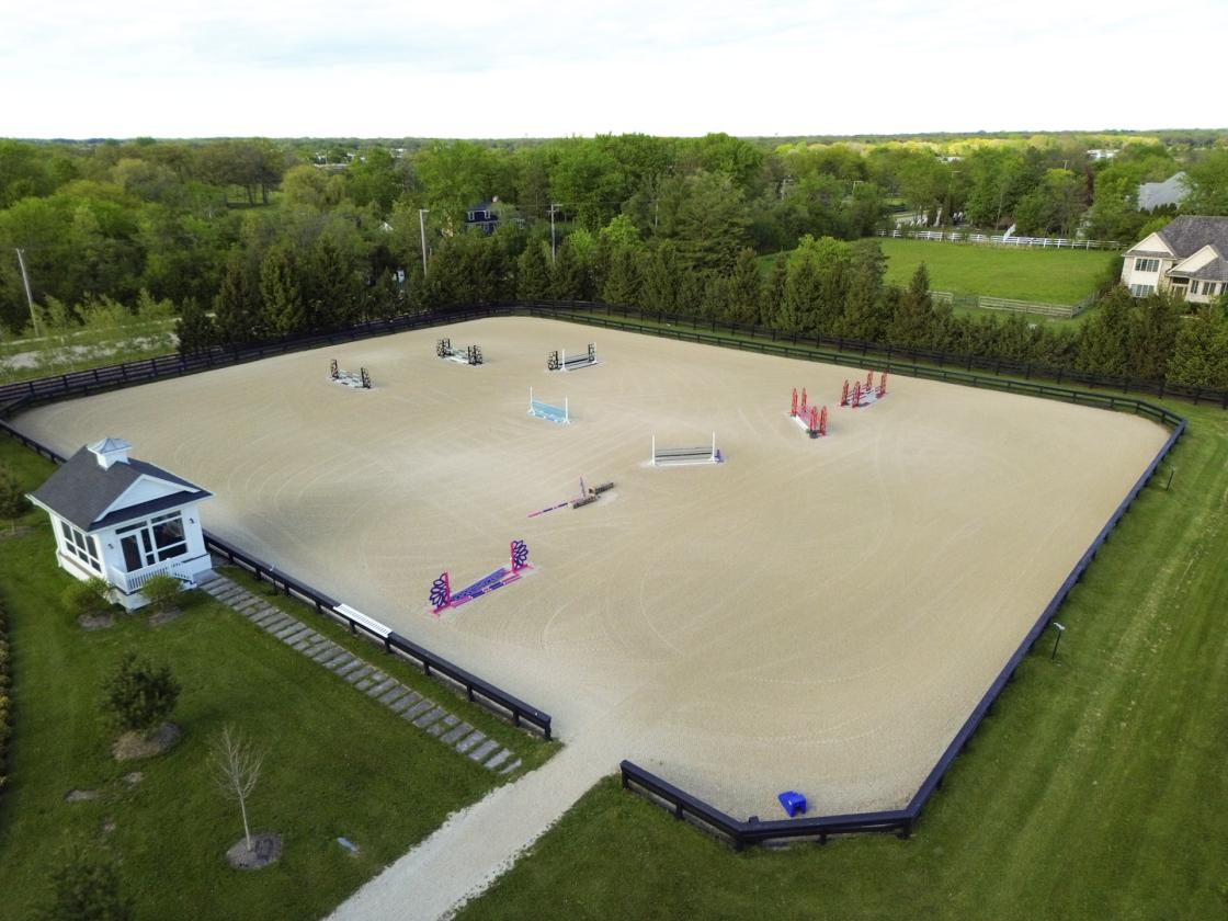 Luxury Equestrian Facility at Its Best - photo 4