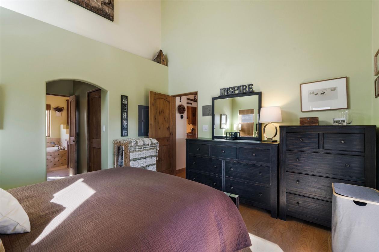 Rare and Beautiful Horse Property Near Santa Fe - photo 20