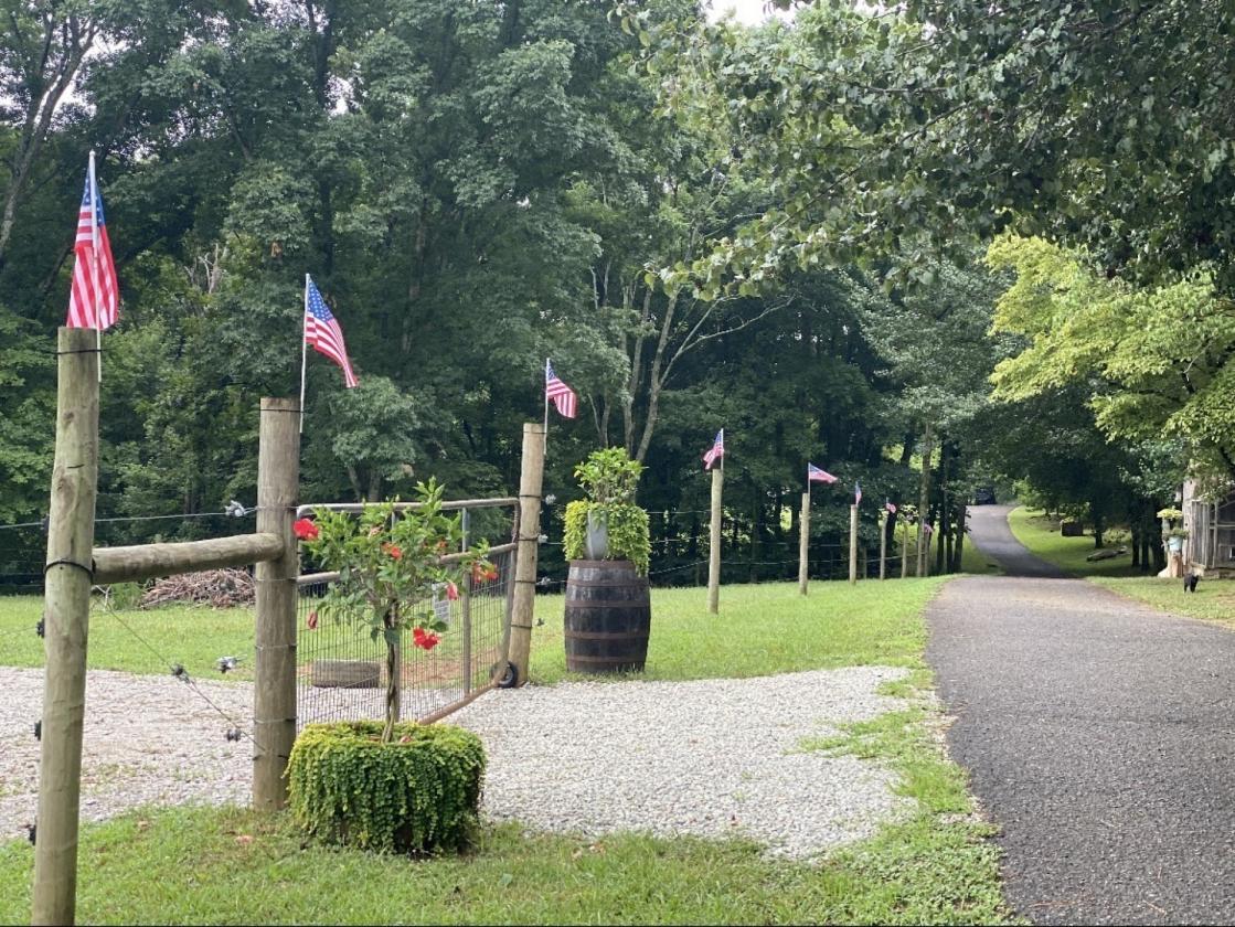 Creekside Equestrian Retreat on 19.3 acres - photo 11