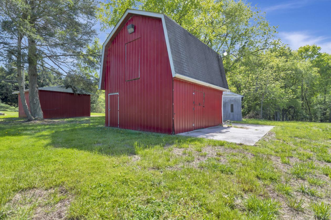 24 Acre Horse Farm - photo 29