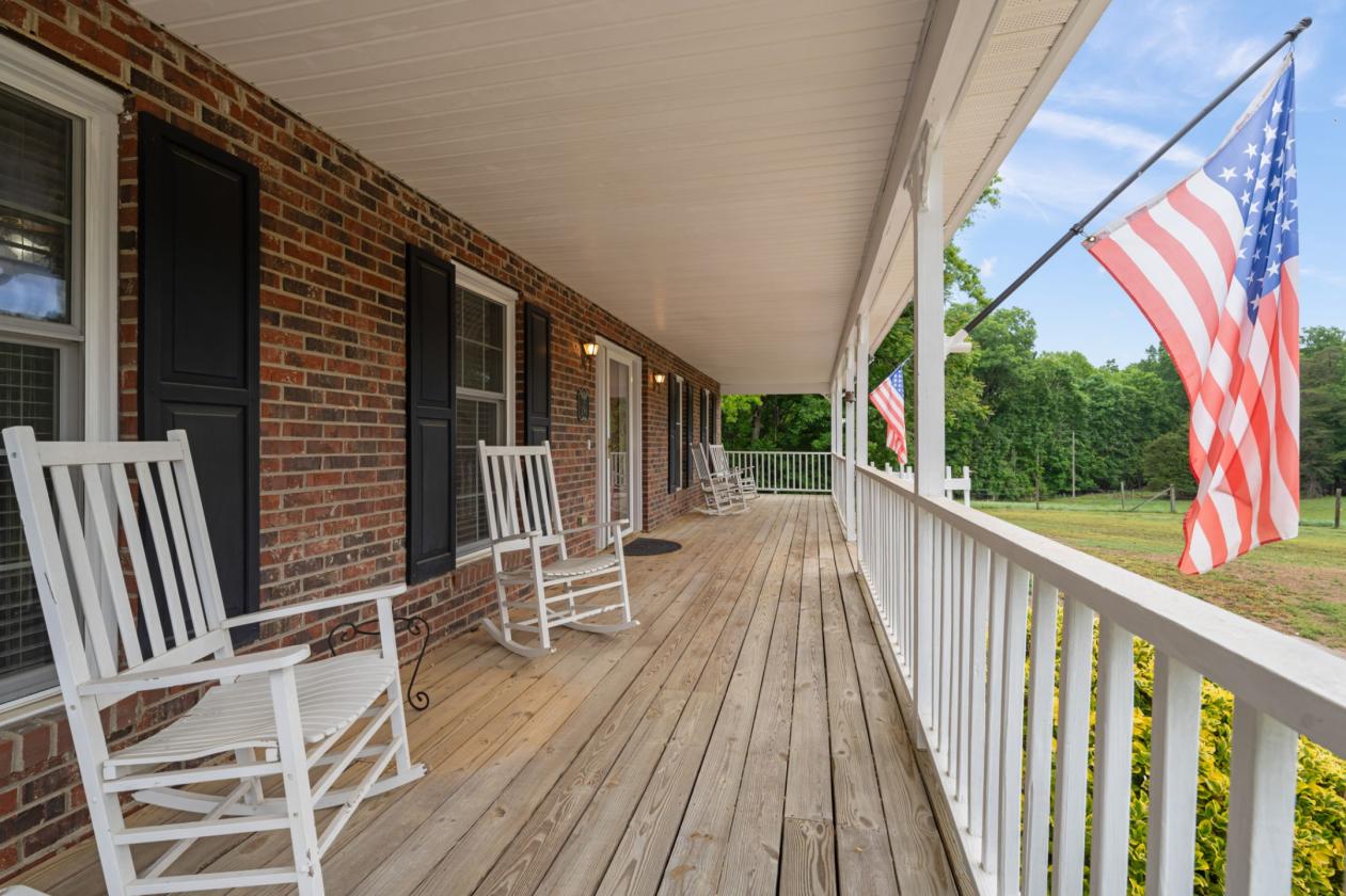 The Quintessential Country Estate - photo 2