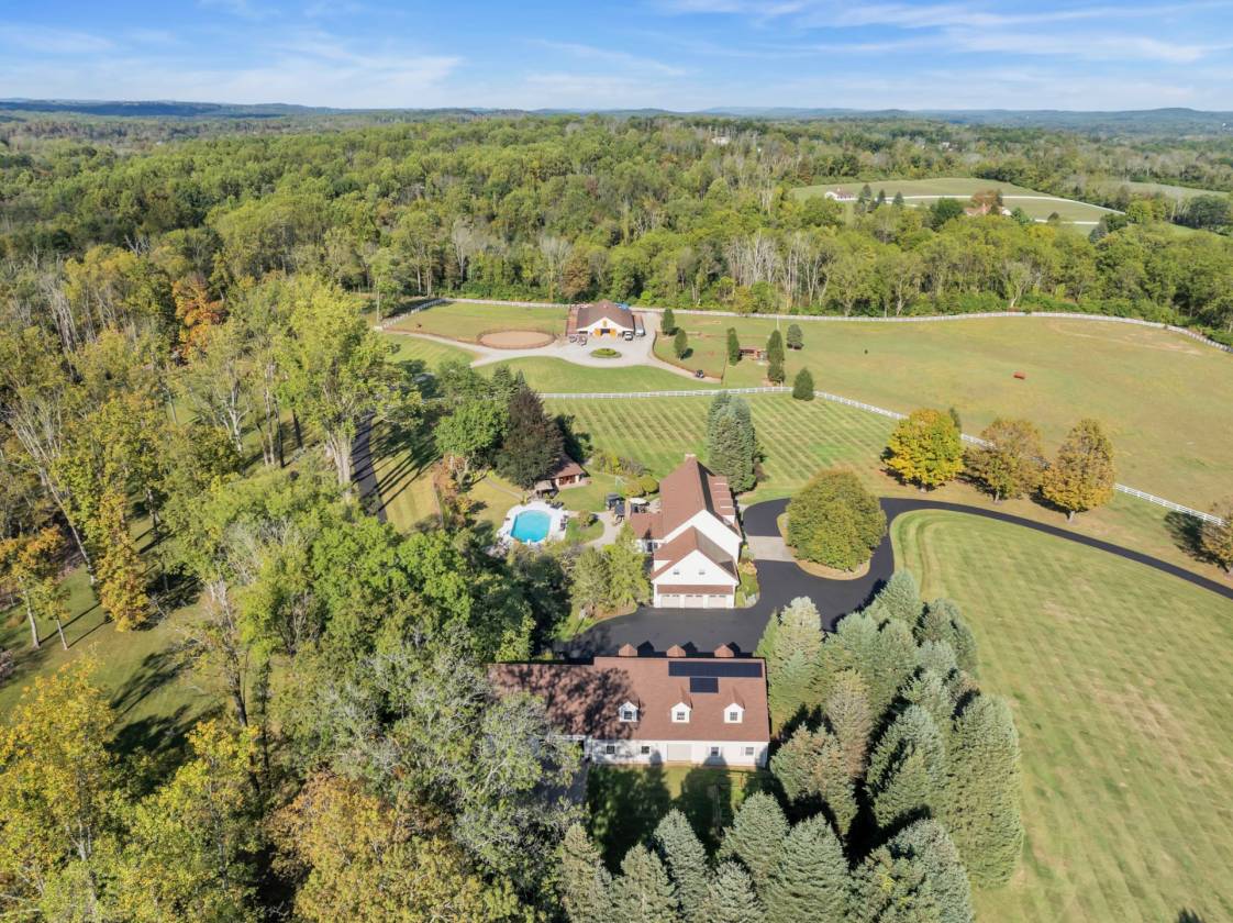 Extraordinary 30-Acre Equestrian Estate! - photo 1
