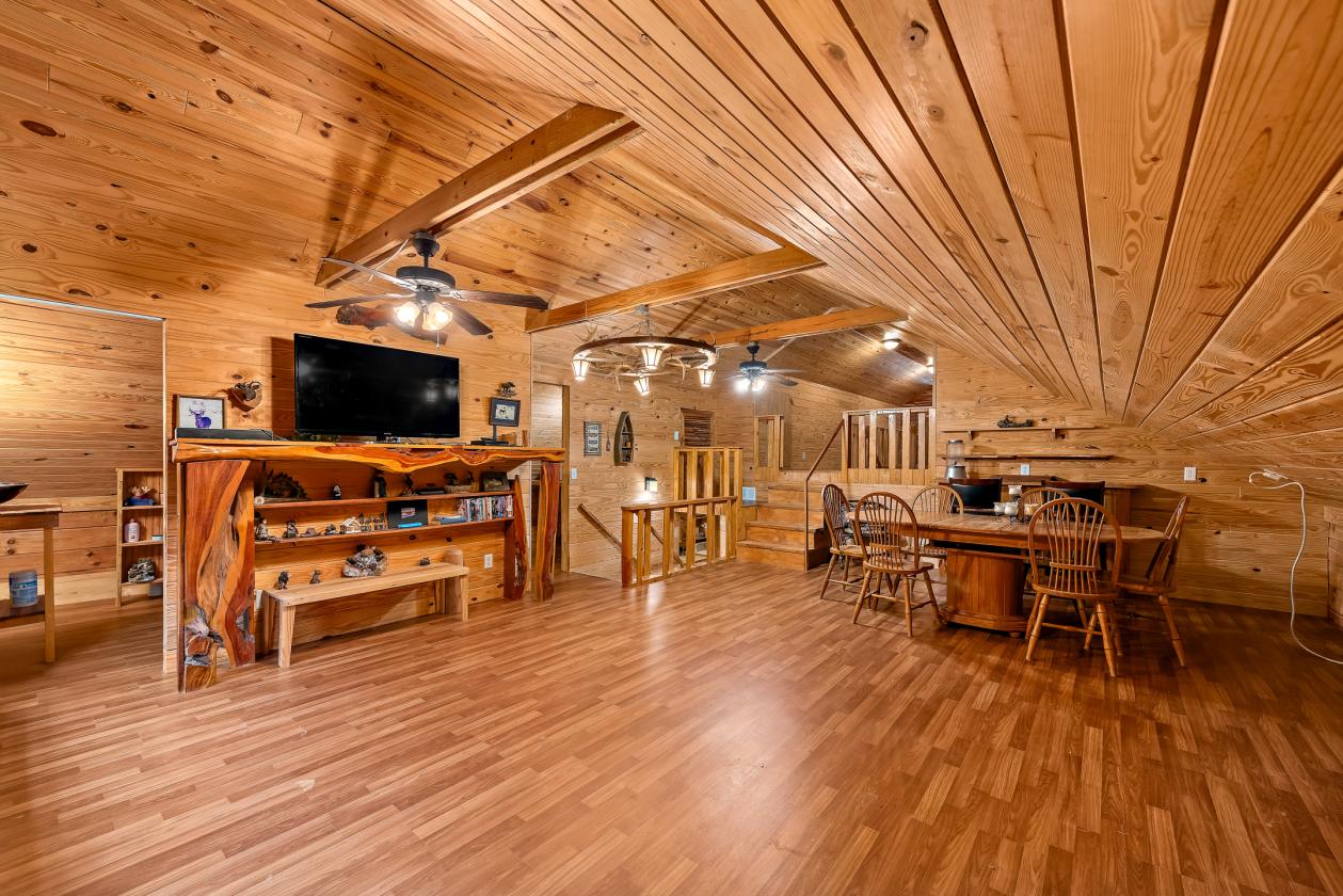Custom Log Cabin on 9 Acres with 2 Horse Stalls - photo 20