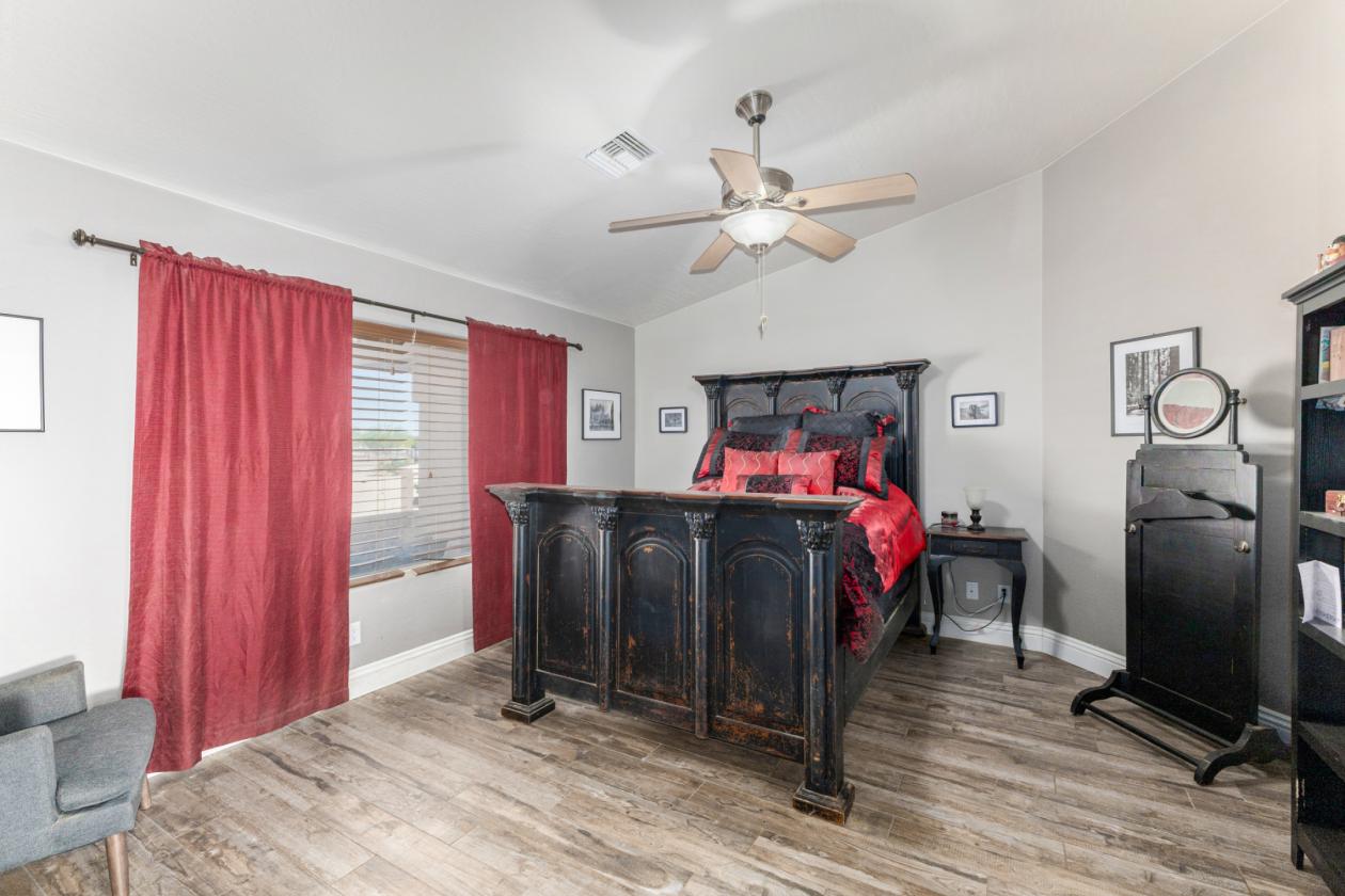 Equestrian Property in the heart of Desert Hills - photo 11