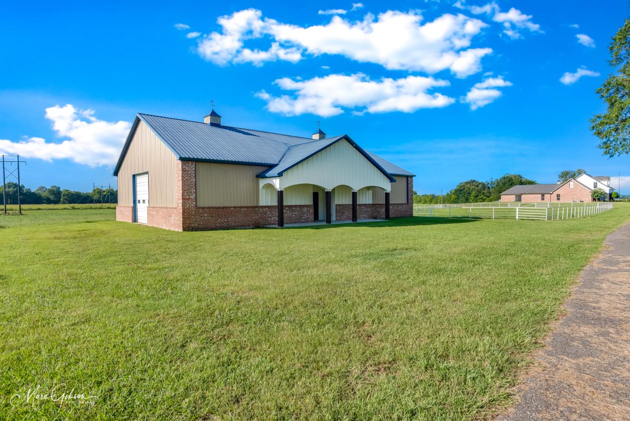Fully Renovated Luxury Equestrian Estate - photo 20