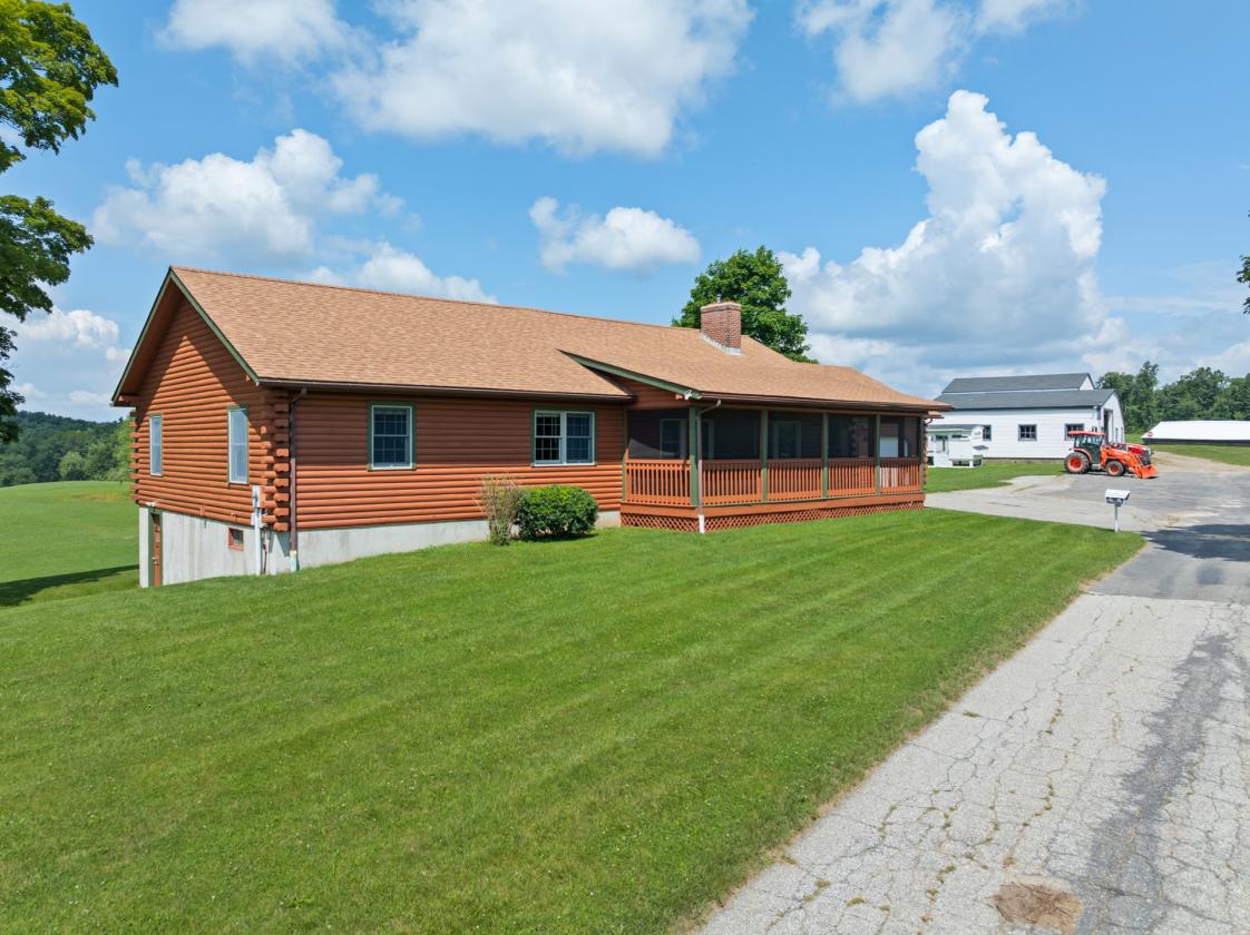 90-Acre Legacy Farm - Horse Trails, Barns & Pond! - photo 2