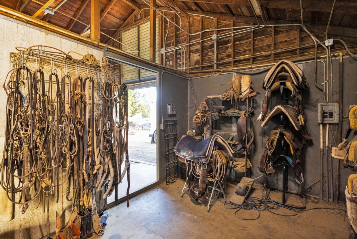 Equestrian Estate Near Wine Country - photo 16