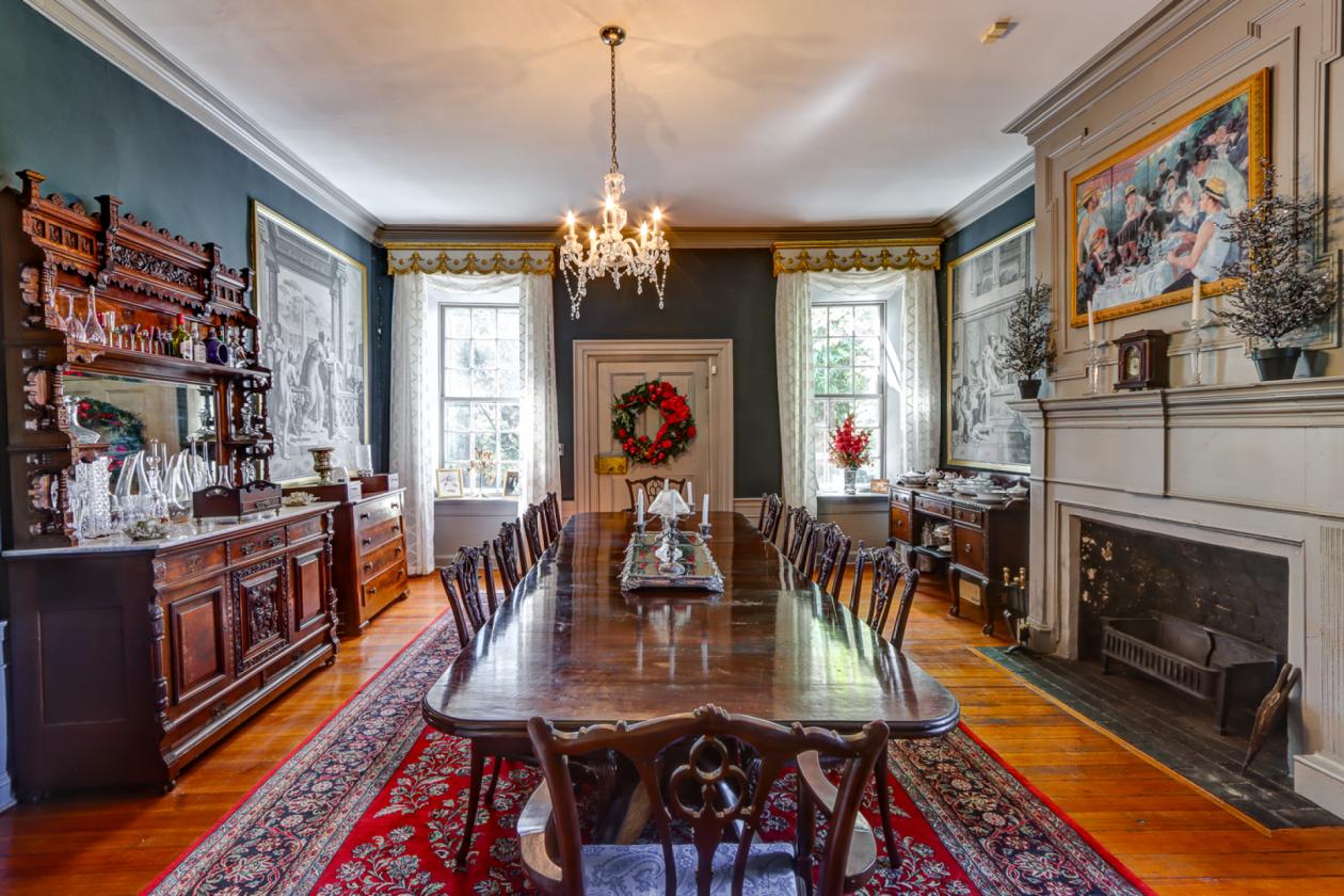Magnificent views on this colonial home with 24 ac - photo 10