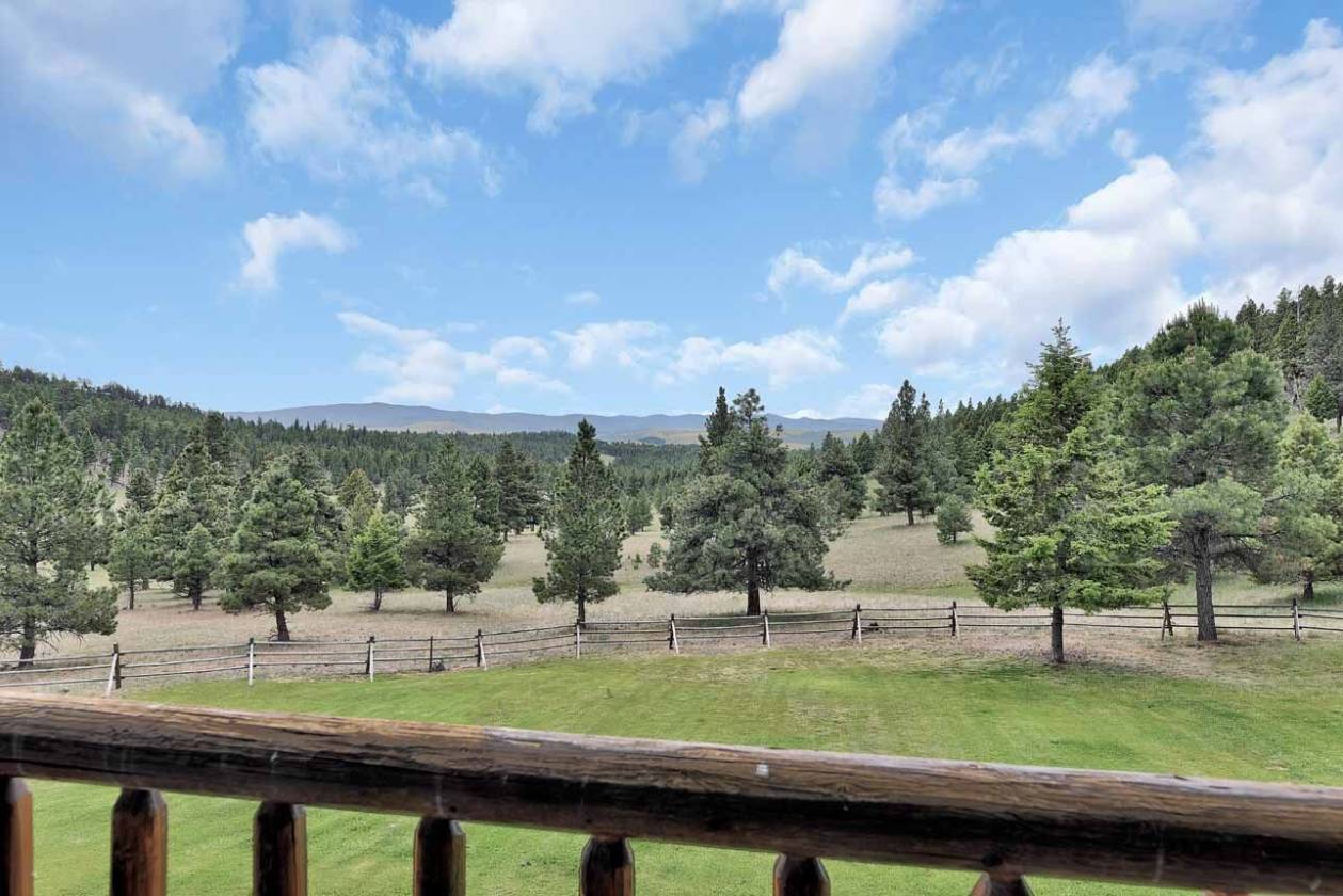 MOUNTAIN PROPERTY NEAR AVON, MONTANA Garrison, Powell County, Montana