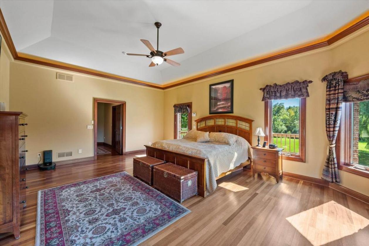 Luxury Horse/Hobby Farm Estate with Gorgeous Views - photo 21
