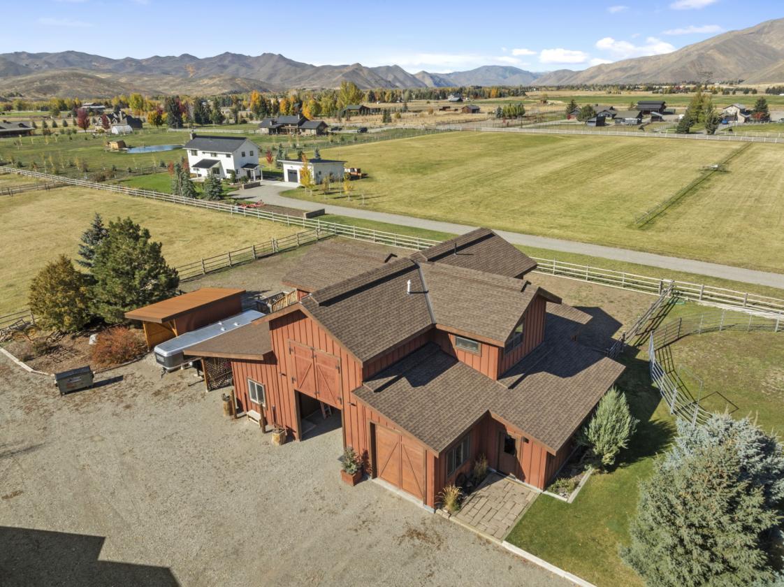 Sun Valley Area Ranchette in Bellevue Farms - photo 9