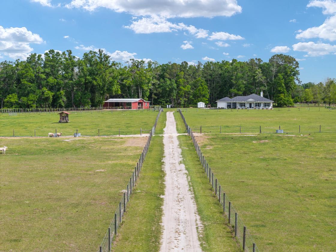 20 Acre Turnkey Horse Farm - photo 5