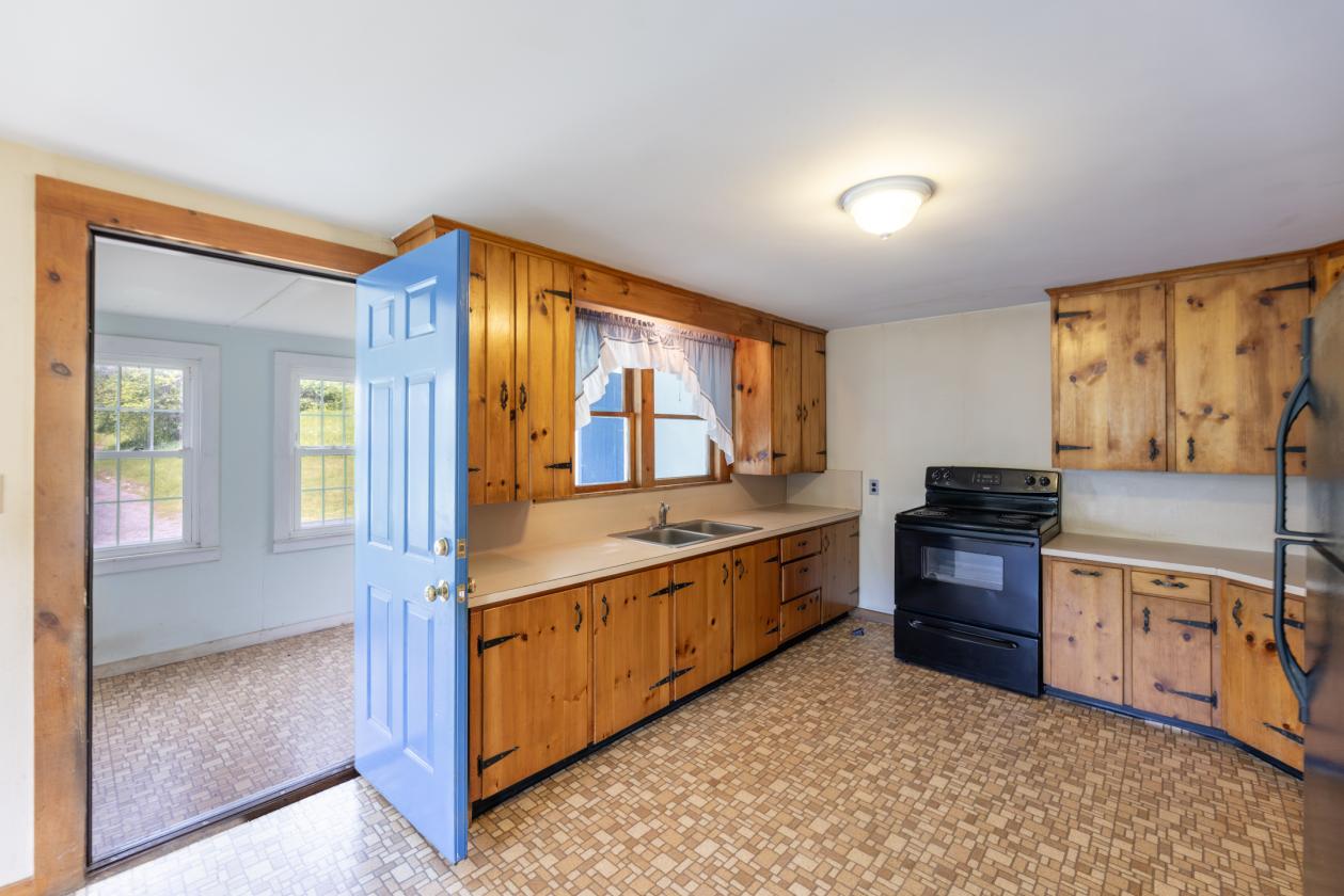 Equestrian Paradise in Picturesque Strafford - photo 5