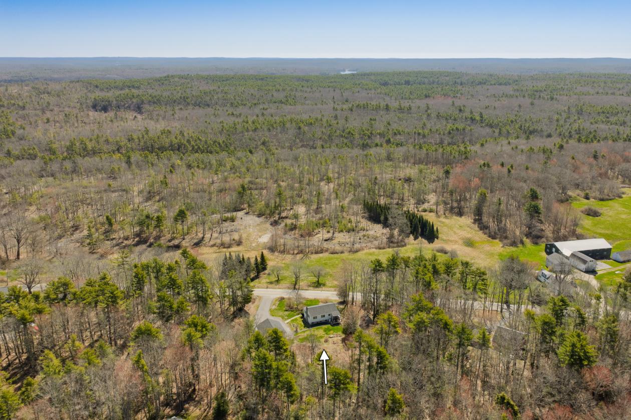 Split level ranch on 10 wooded acres in West Bath - photo 3