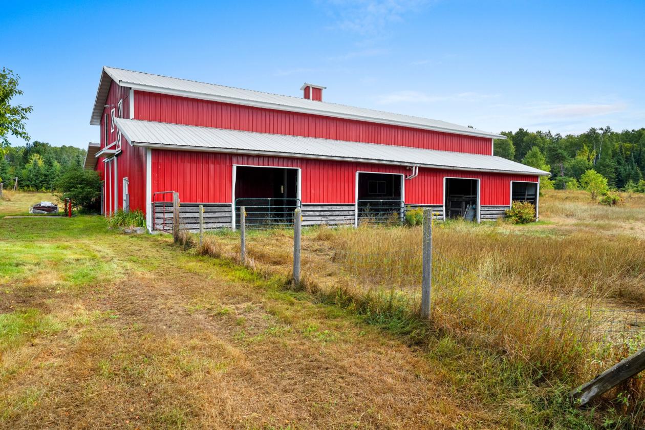 A Truly Exceptional 61 acre Equestrian Property - photo 4