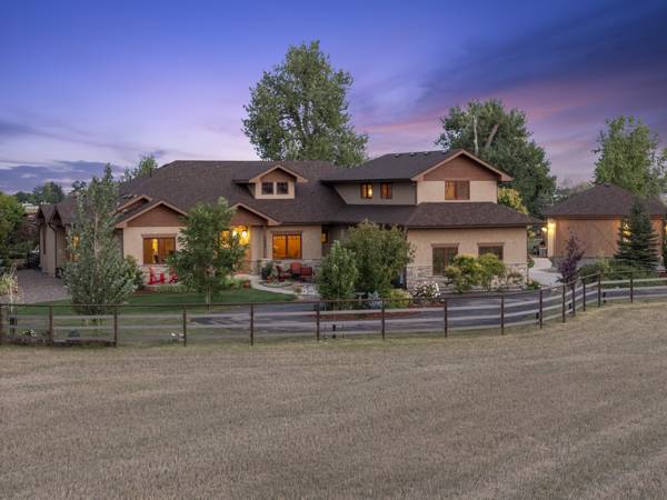 Horse Property for sale.