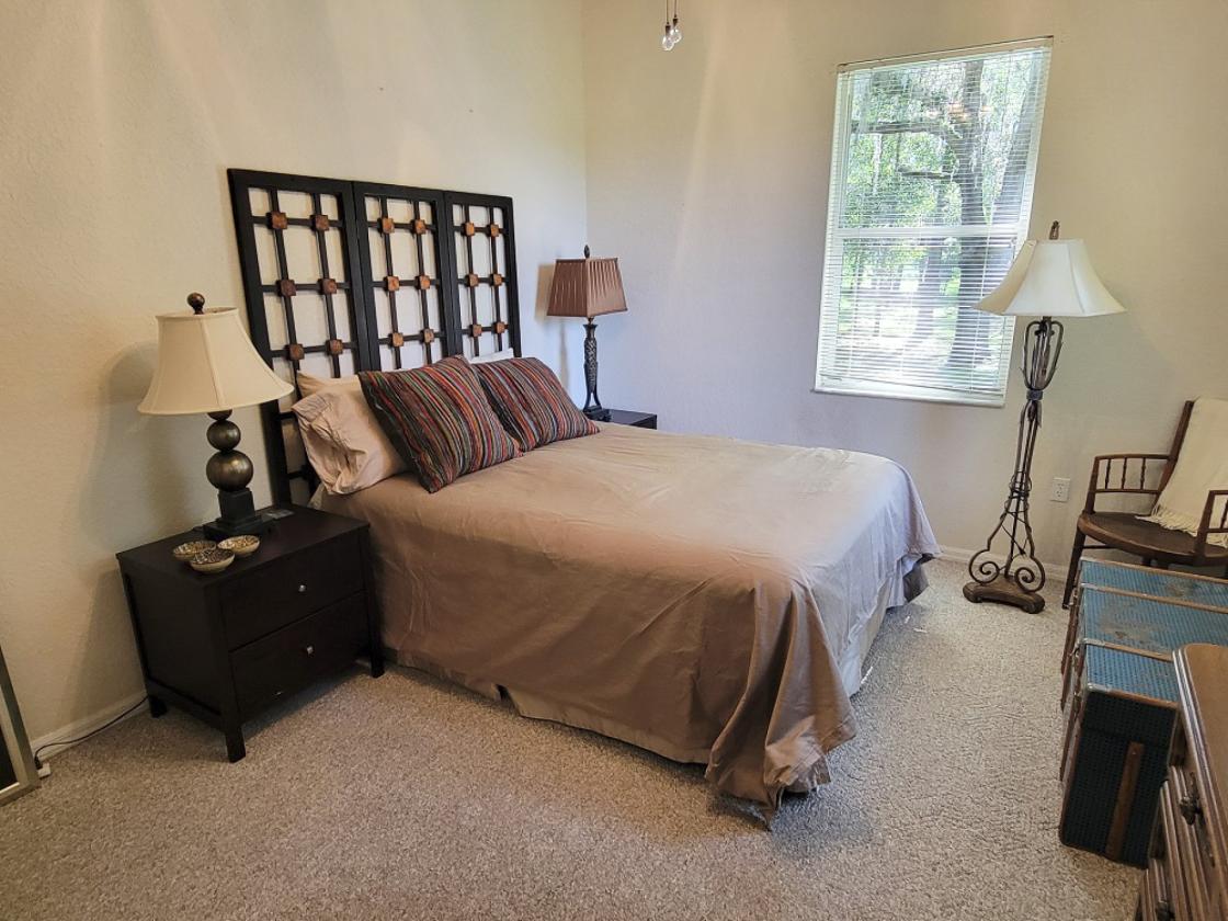 Looking for Old Florida vibes with modern amenities - photo 21