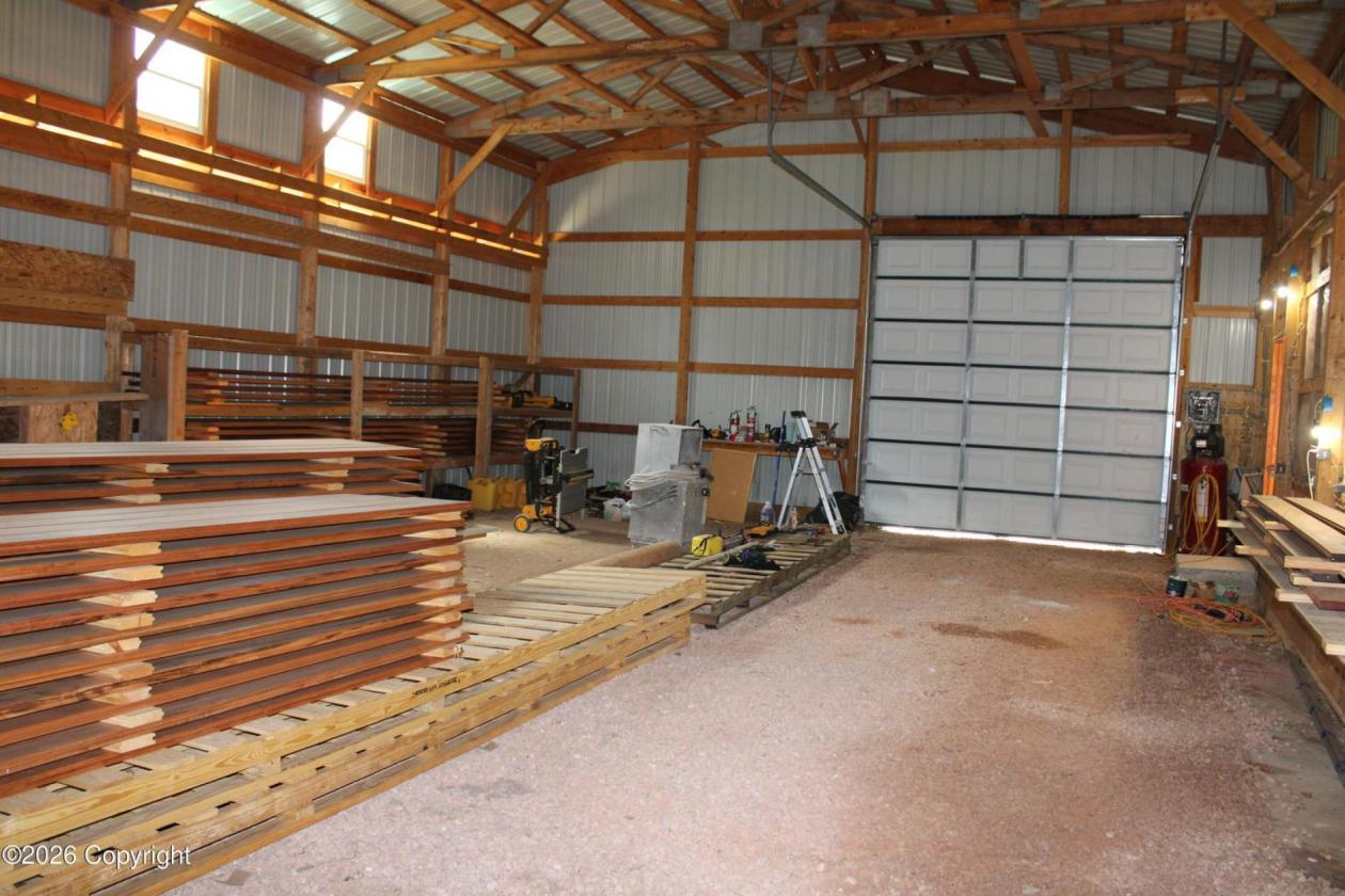 MOVE IN READY, 24+ ACRES, FULLY FENCED - photo 28