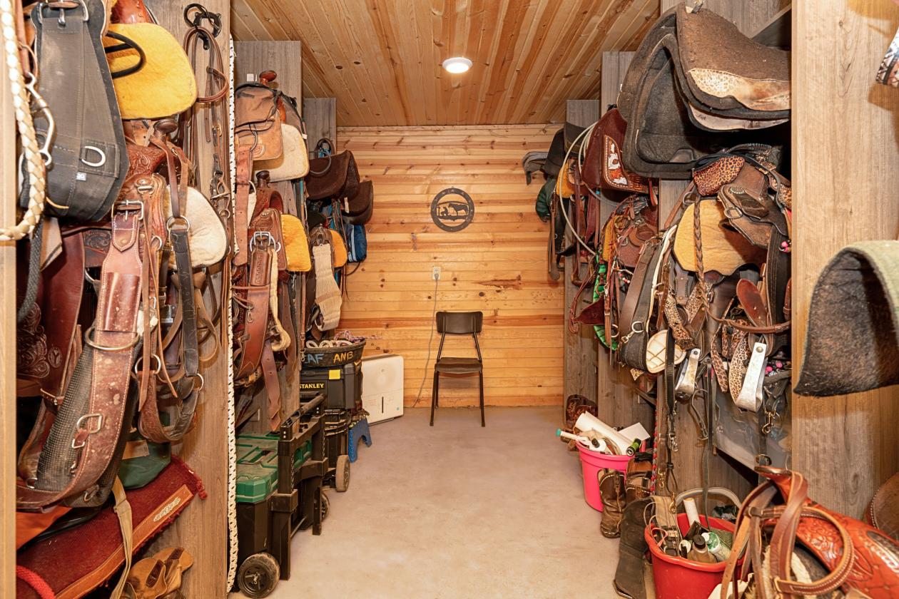 Income Producing Horse Boarding Facility - photo 13