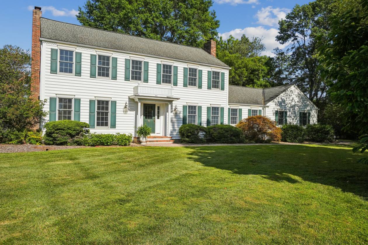 Horse Property for sale.