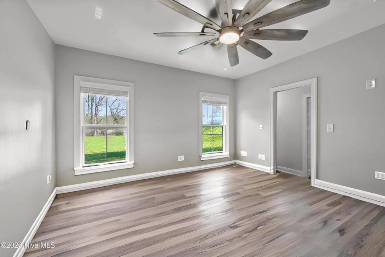 Builders Dream Home Can Now Be Yours - photo 27