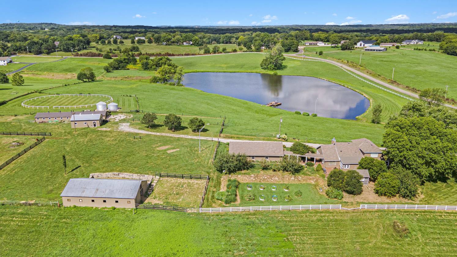 Horse Property for sale.