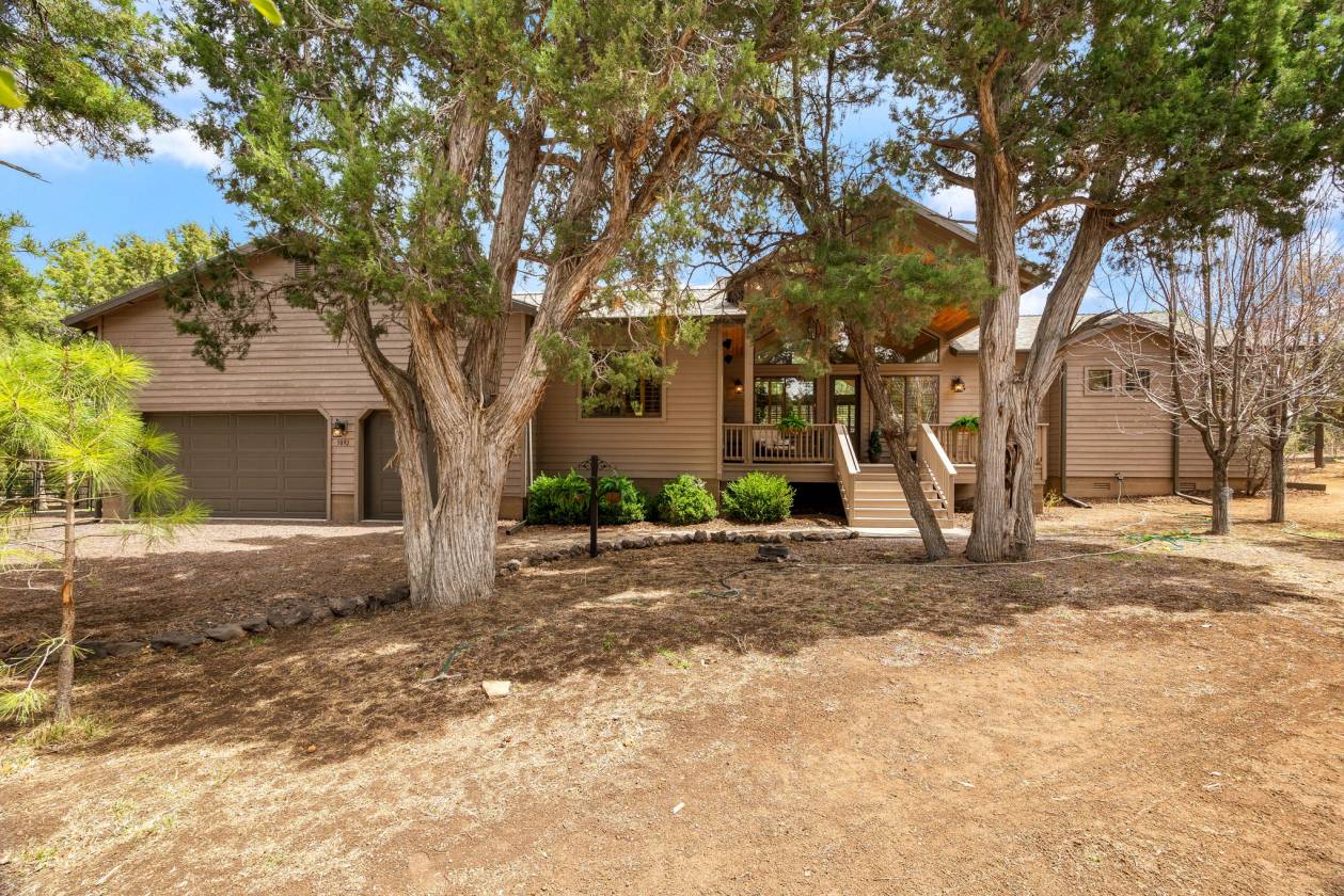 Horse Property for sale.