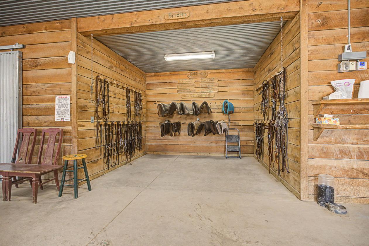 32-Stall Lakefront Equestrian Facility - photo 10