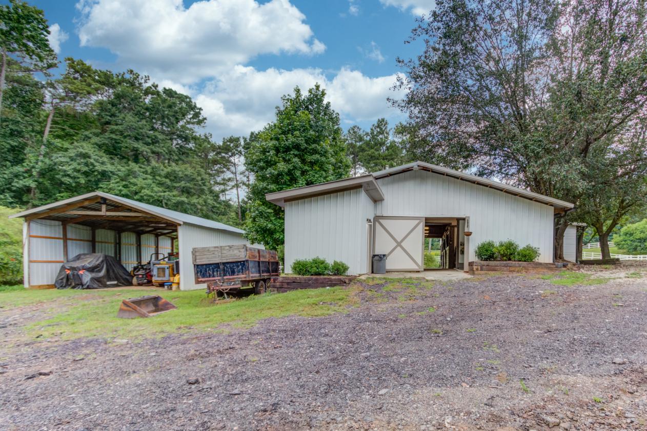 Exceptional 6.55-Acre Equestrian & Event Estate - photo 27