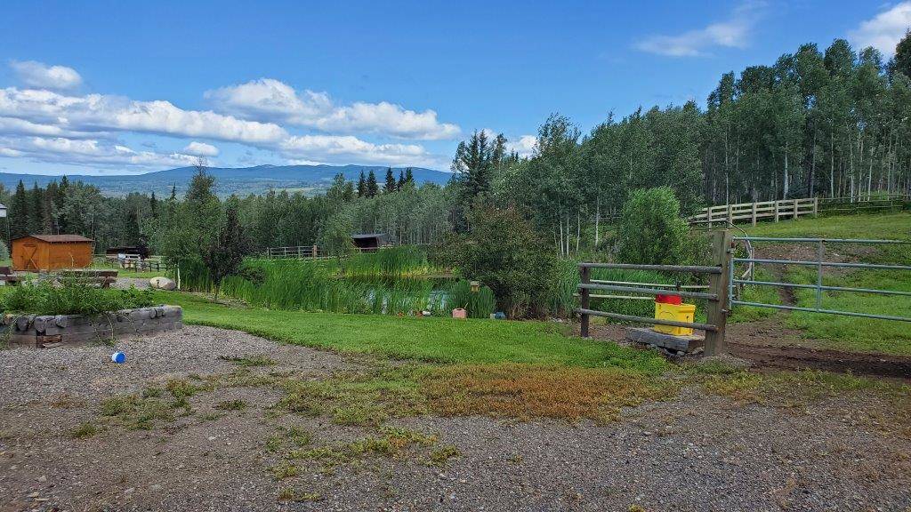 Deluxe 262 acre river front estate. Established 3 bed home... Telkwa