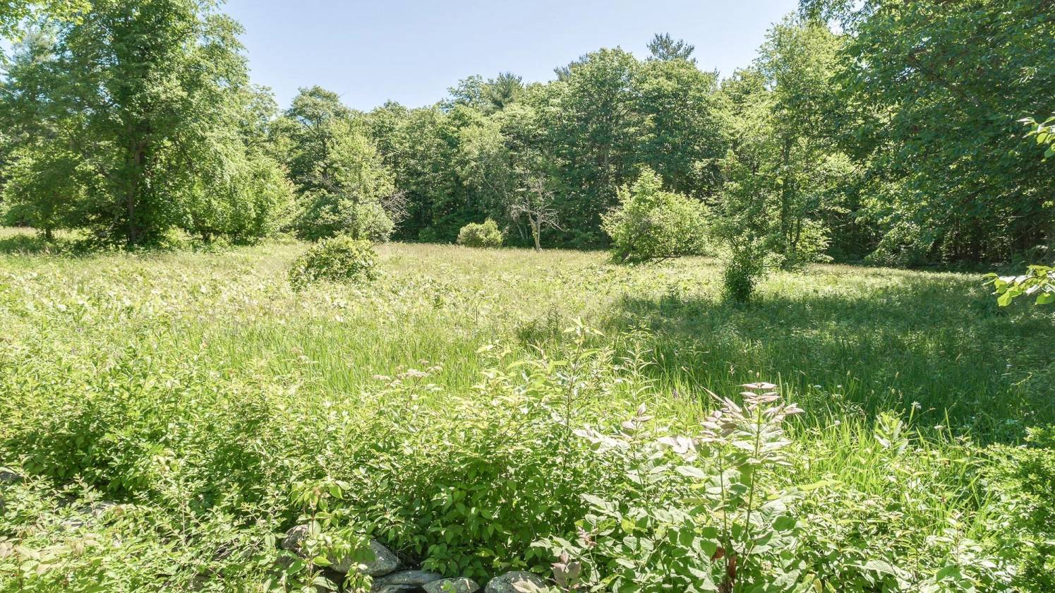 New England horse farm , barn and 20+ acres Princeton, Worcester
