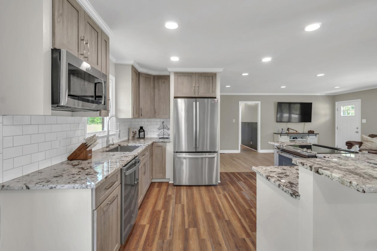 15 Acres & Completely remodeled home - photo 9