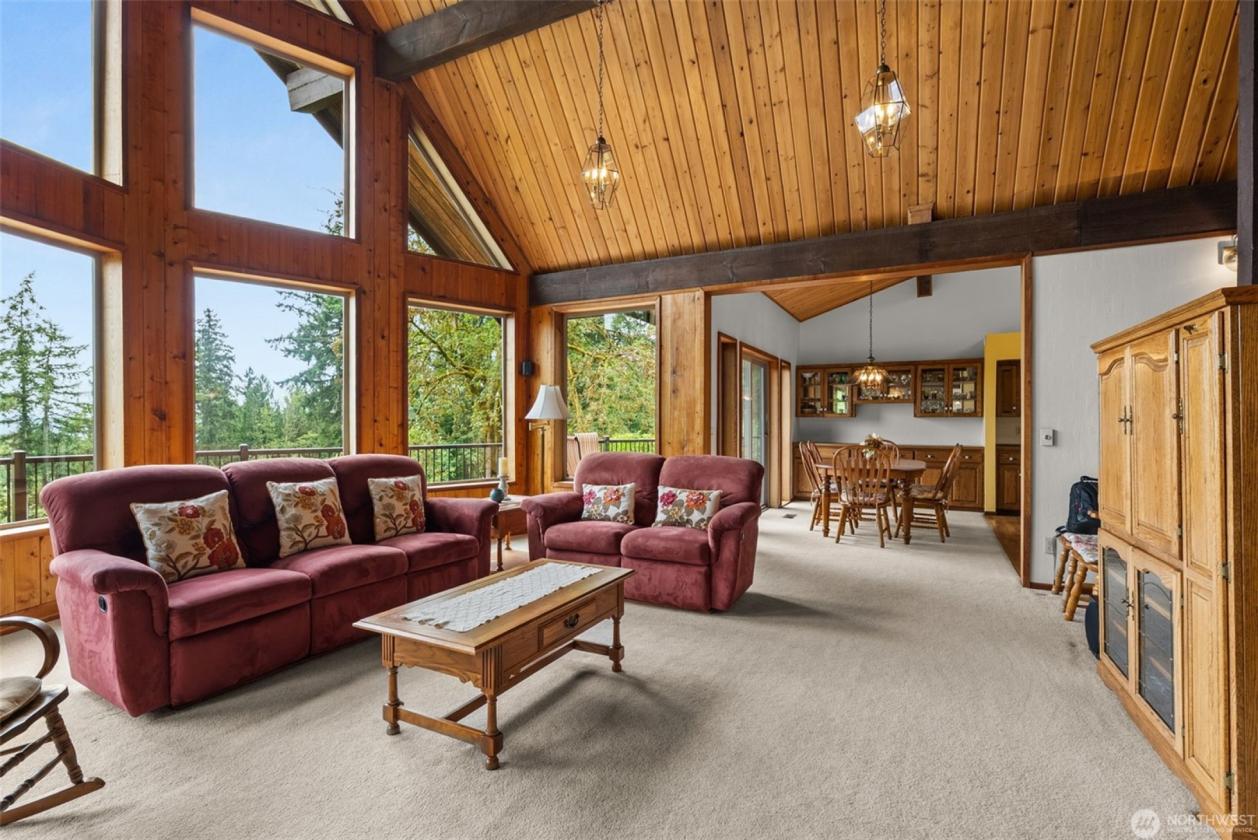 78-Acre Estate with Mountain Views & Orchard - photo 7