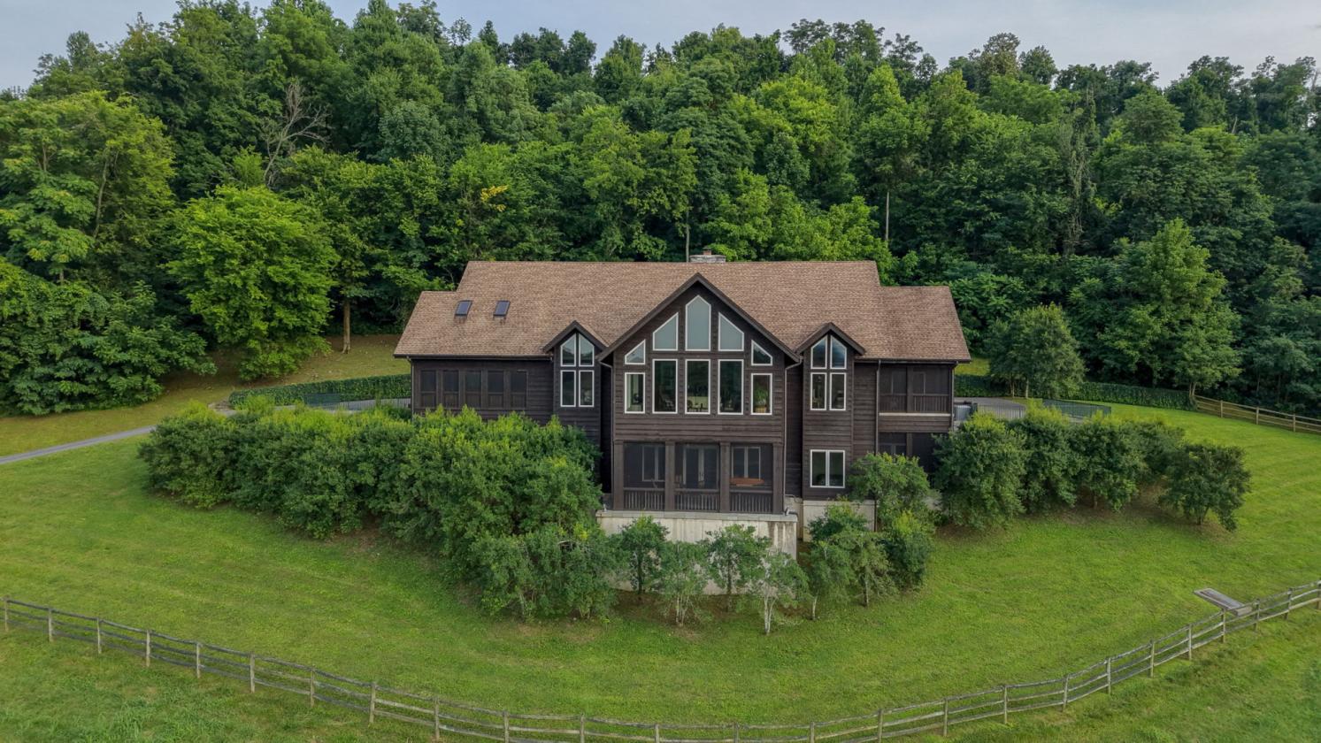 Where Luxury Living Meets The Equestrian Lifestyle - photo 4