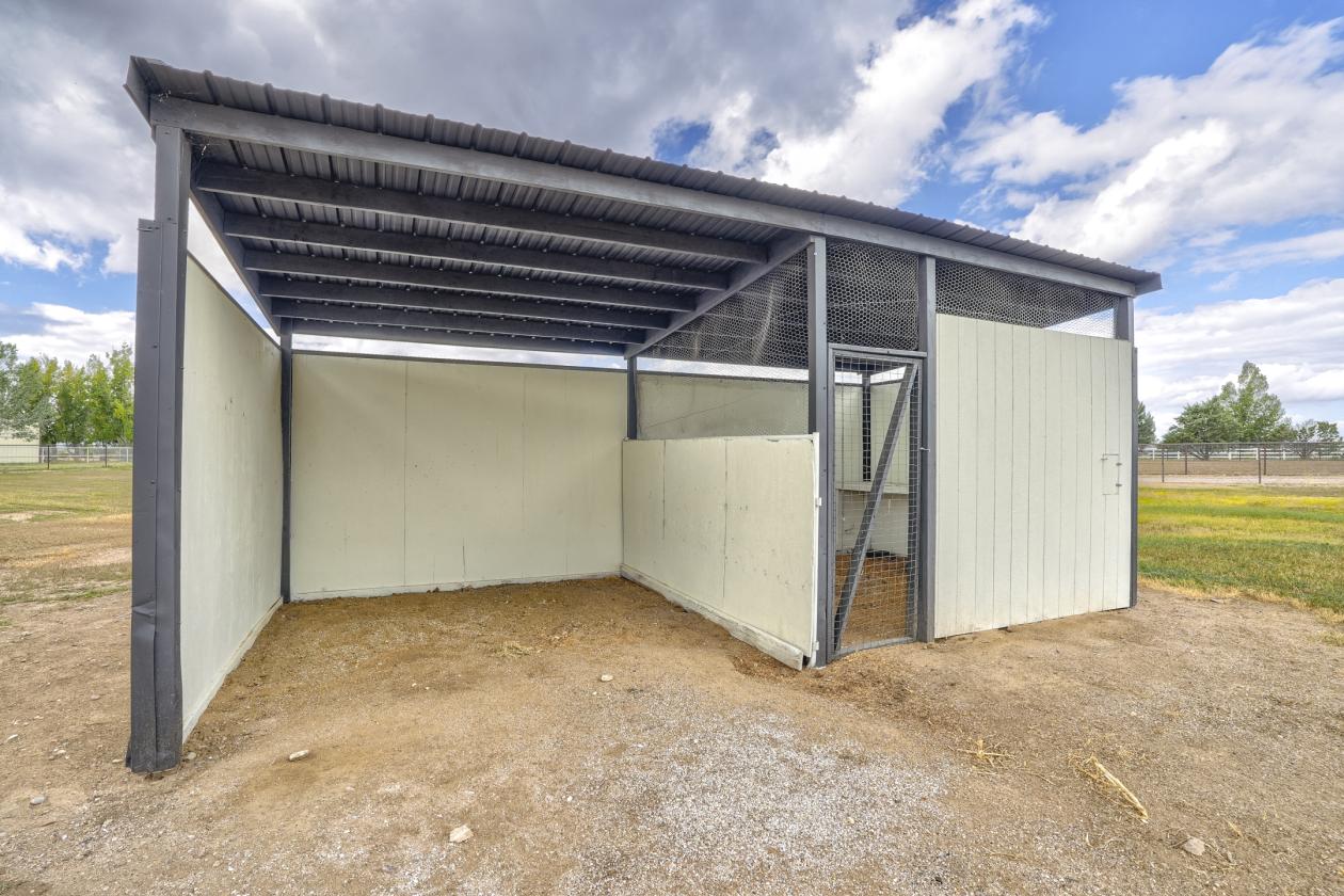 Exquisite Horse Property, Trail access from home - photo 14