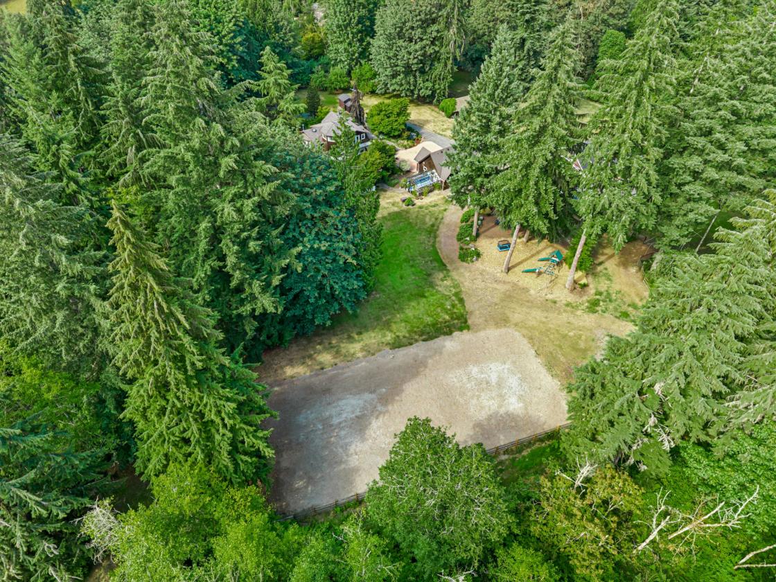 Turnkey gated equestrian property with custom home - photo 10
