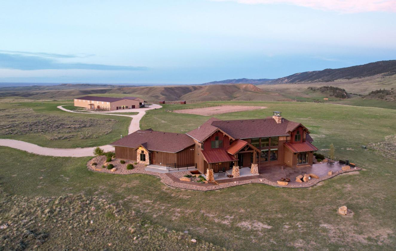 Turn-Key Equestrian Estate on 106 Acres - photo 12